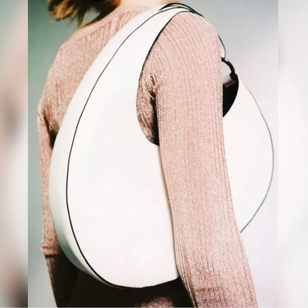 Elegant White Vegan Leather Women's Bag Unique Shape - Picture 1 of 6